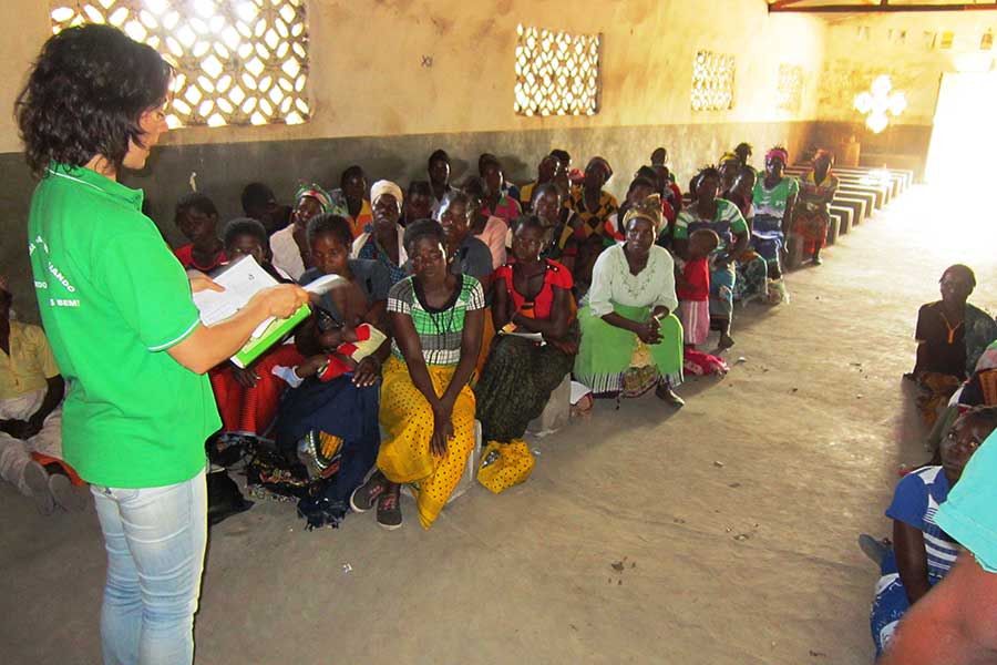 Organising actions with women in the village
