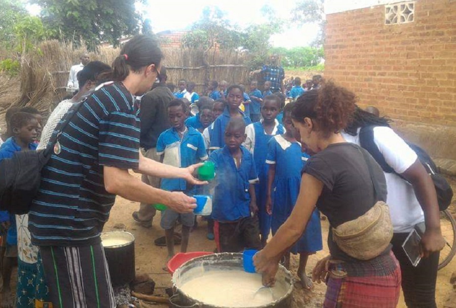 Helping DAPP Malawi to serv food for primary school children